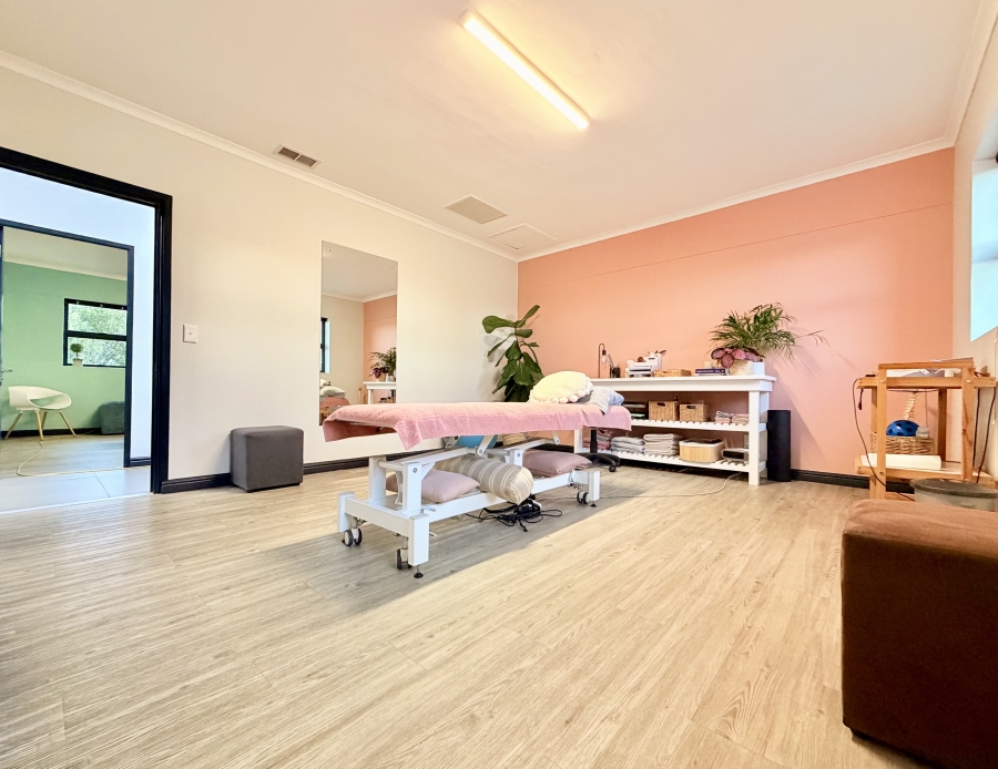 Commercial Property for Sale in Westcliff Western Cape